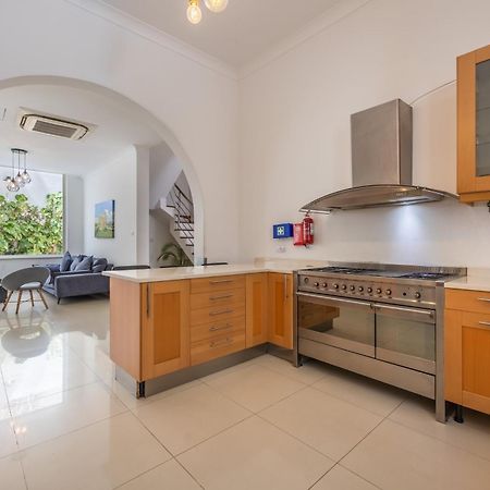 Hard To Come By - Modern & Huge House In Sliema Exterior foto