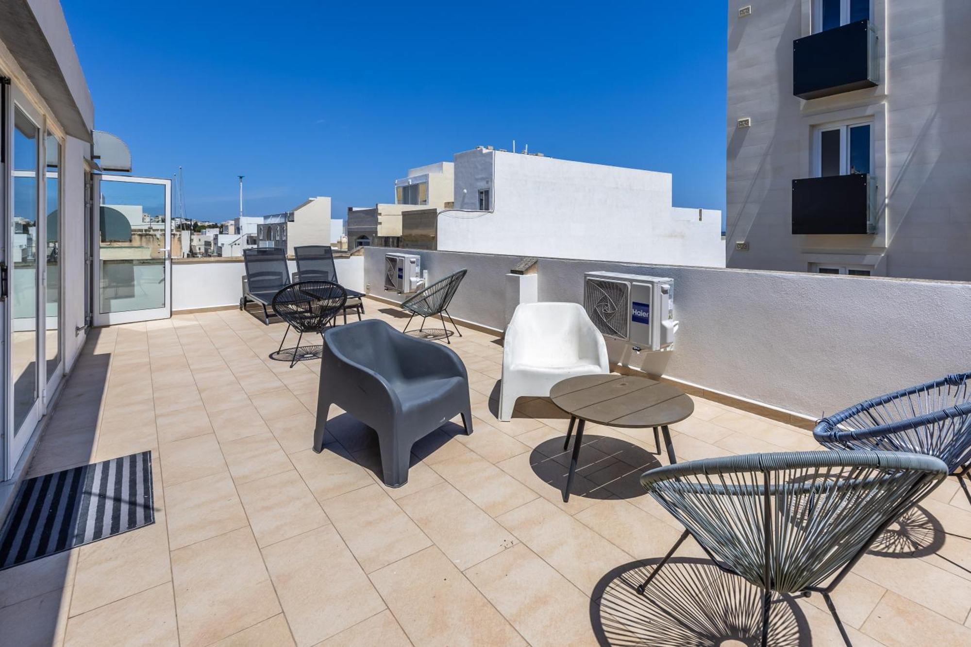 Hard To Come By - Modern & Huge House In Sliema Exterior foto